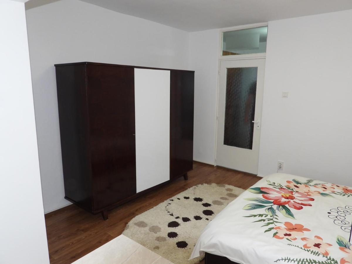 Simoliv Home โอโตเปนี ภายนอก รูปภาพ